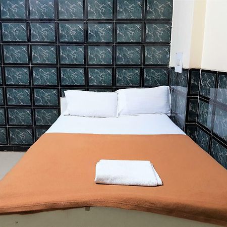 Hotel Hexa Metro Plaza à Bombay Extérieur photo