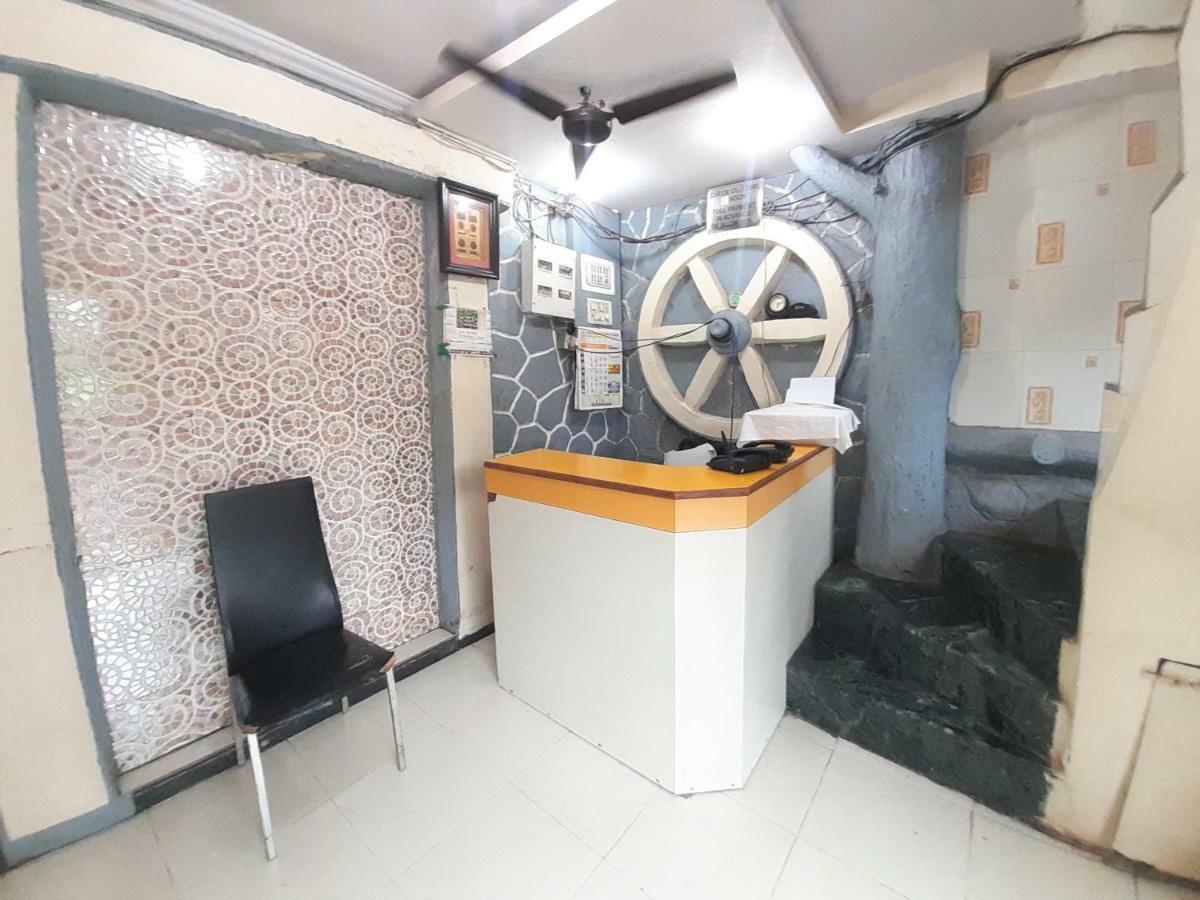 Hotel Hexa Metro Plaza à Bombay Extérieur photo