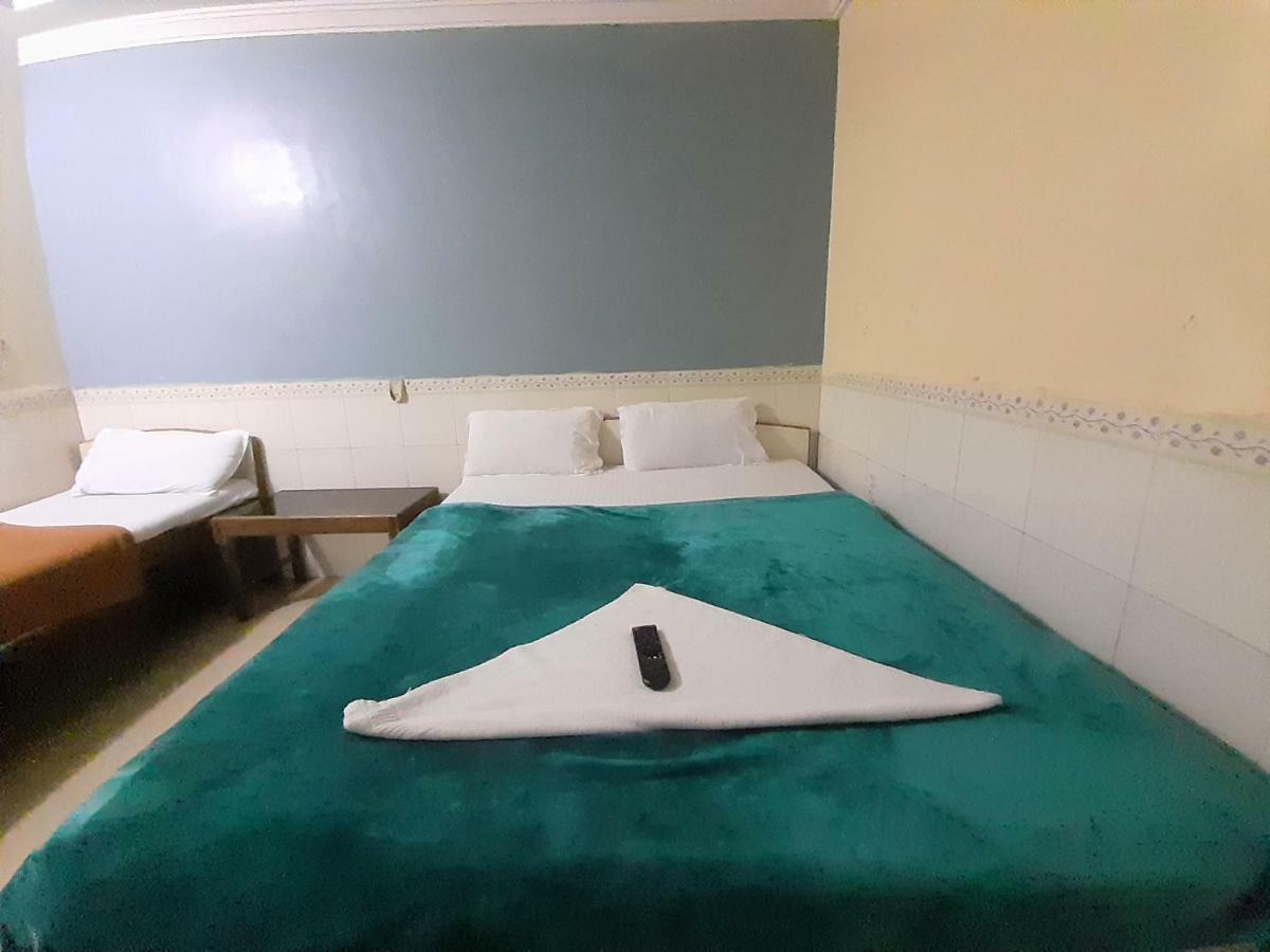 Hotel Hexa Metro Plaza à Bombay Extérieur photo