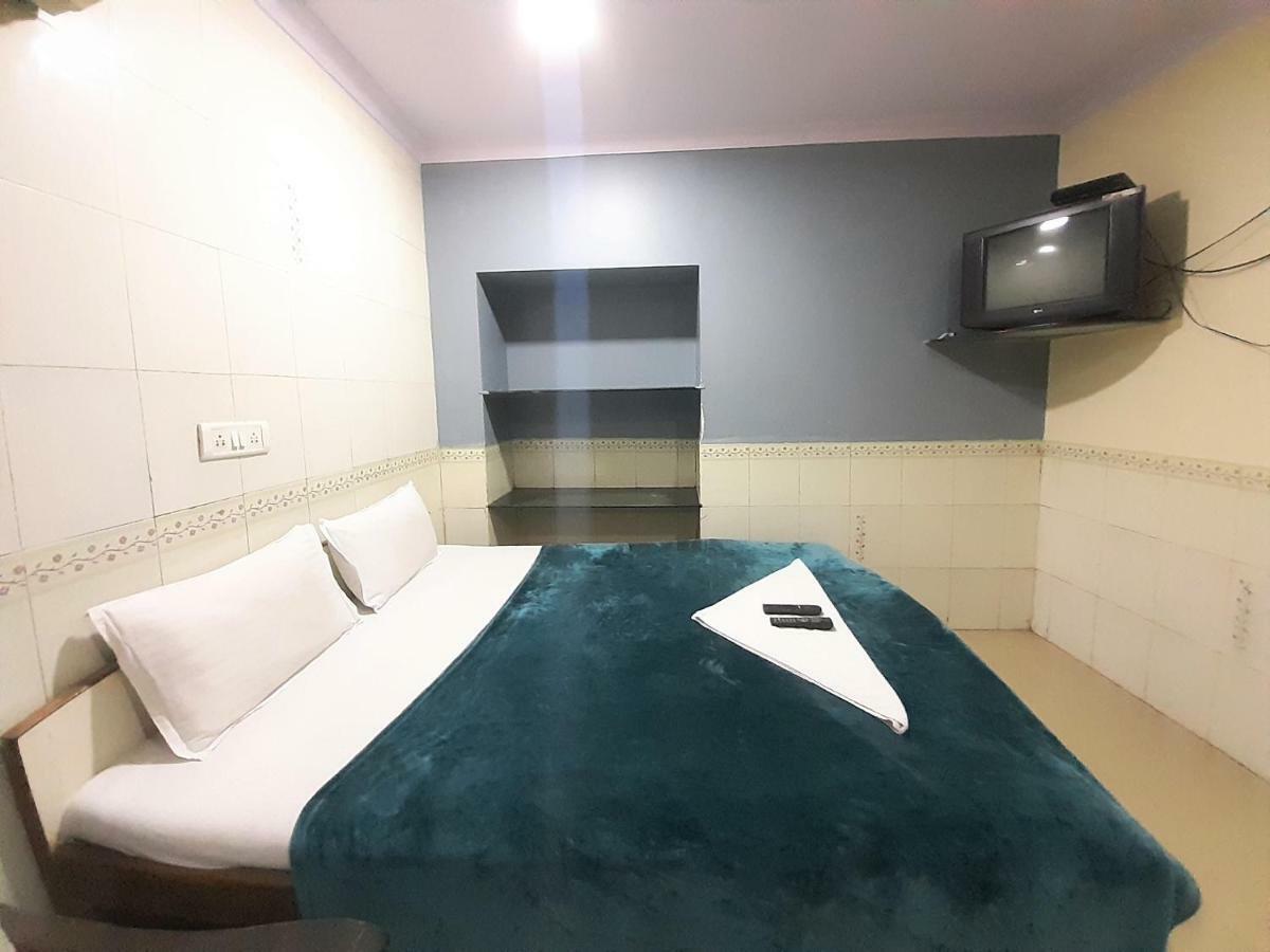 Hotel Hexa Metro Plaza à Bombay Extérieur photo